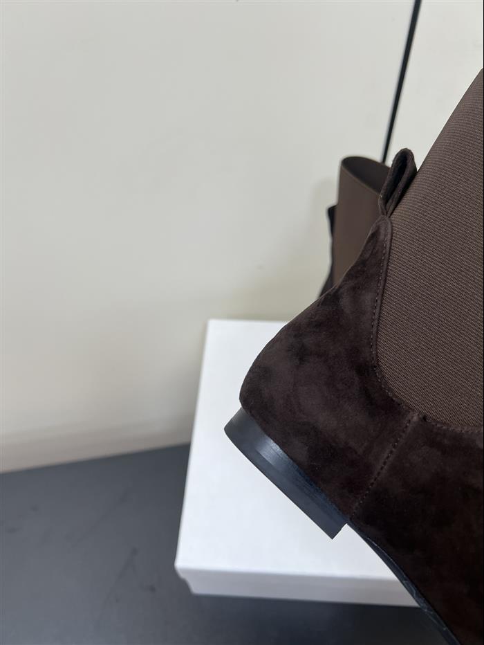 20251128174314861 370